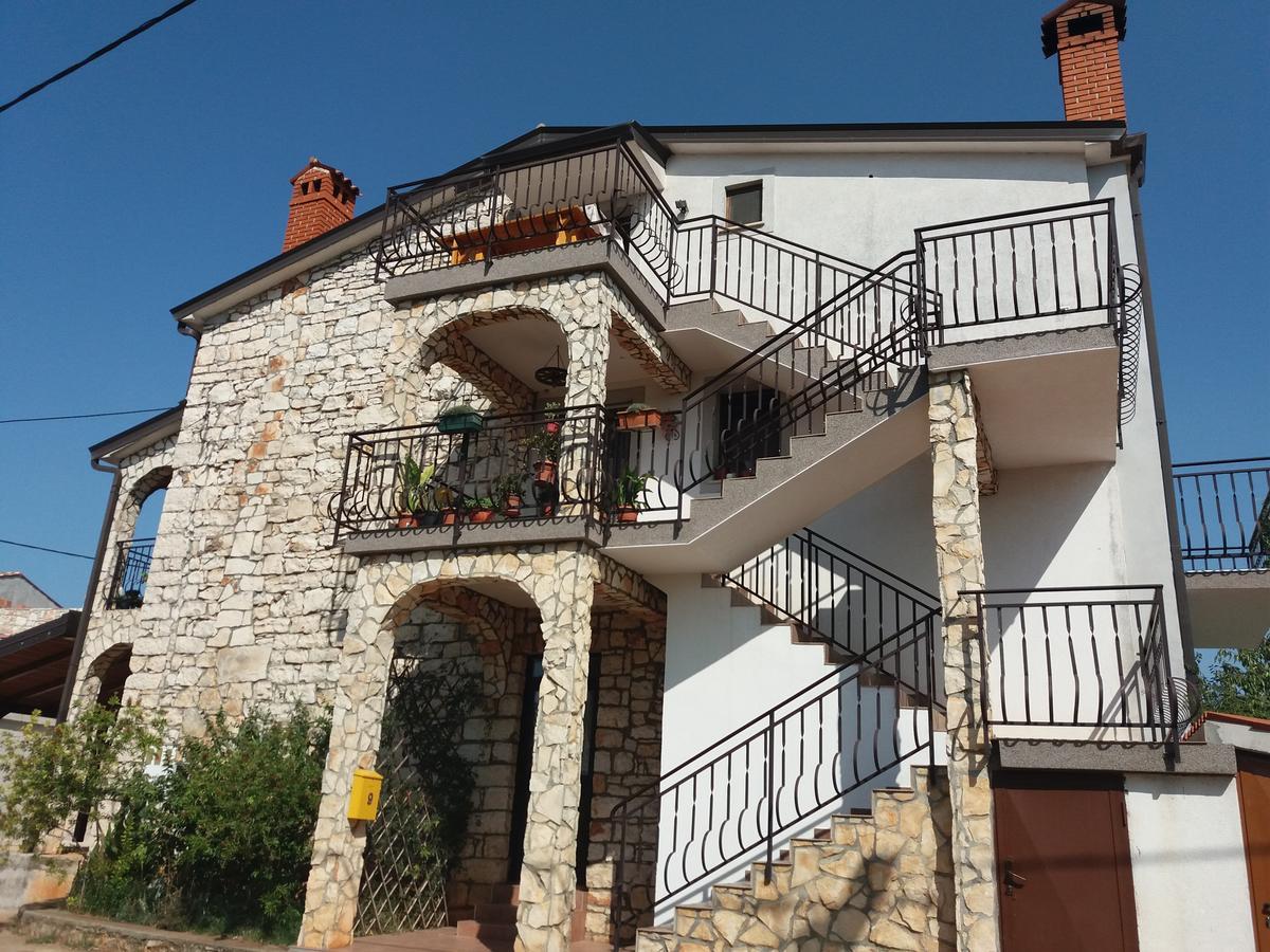 Ranch Radin Panzió Brtonigla Kültér fotó